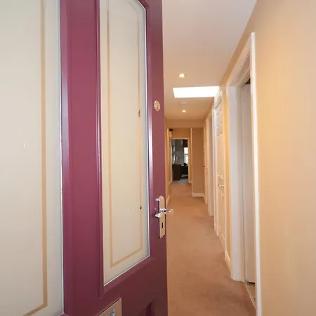 Lucy'S Lodge- Most Stylish Apartment On Vibrant Bishy Road York Exterior photo